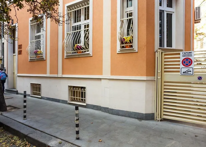 Sofia Place Hotel By Hmg